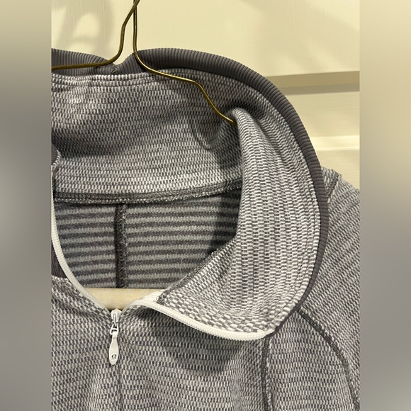 Lululemon run 1/4 zip pullover - Picture 2 of 9